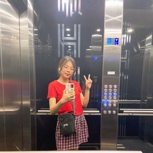 Meet your Posher, Linh